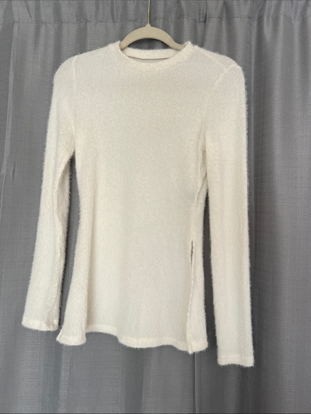 Light Cream Long-Sleeve Crewneck Women's Top